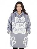Vet Tech Gifts, Wearable Flannel Vet Tech Blanket Hoodie, Super Soft Warm Cozy with Giant Pocket, Funny Gifts for Vet Tch on Vet Tech Week, Birthday and Christmas - One Size Fits Most - Grey