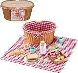 Fisher-Price Wood Pretend Play Toy Picnic Basket, 31-Piece Wooden Food Playset for Preschool Kids Ages 3+ Years